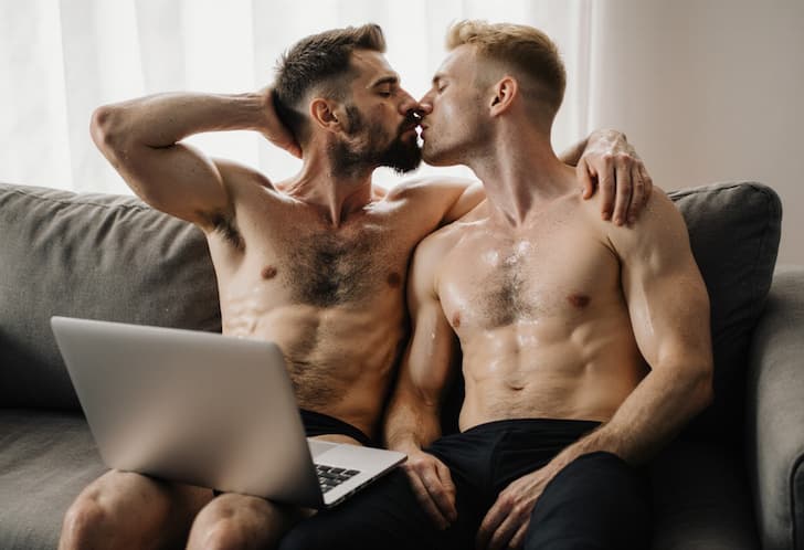 Ditch the Blog, Grab Your Man